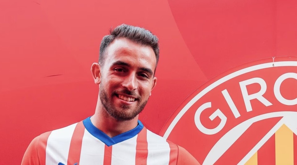 埃里克-加西亚:本来和哈维说好要留队,第二天我就被外租了