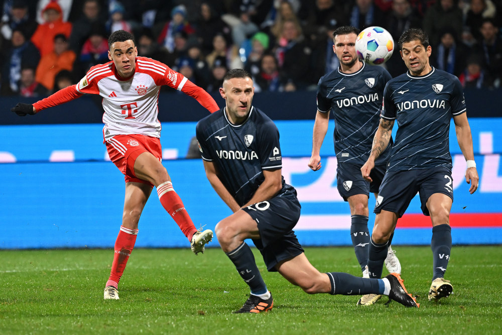 足球德甲波鸿胜拜仁