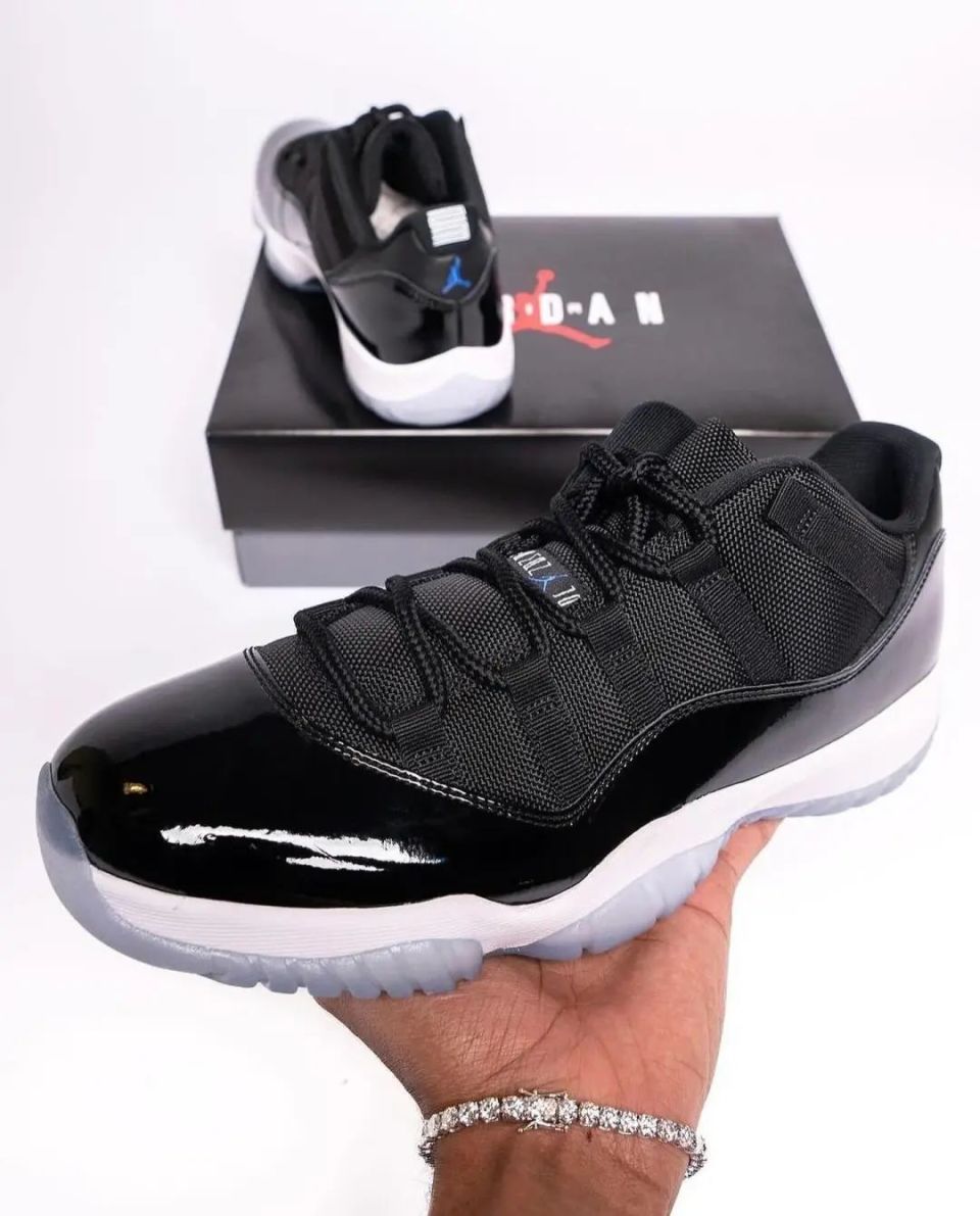 大灌篮 aj11 low 你会冲么?_腾讯新闻
