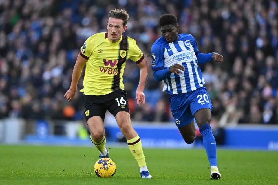 伯恩利上一轮不敌埃弗顿,排名第19;布莱顿上一轮不敌阿森纳,排名第10.