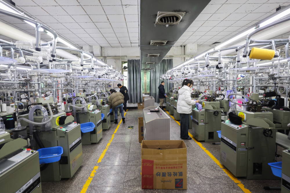 新春走基层|"国际袜都"袜业企业开工忙_腾讯新闻