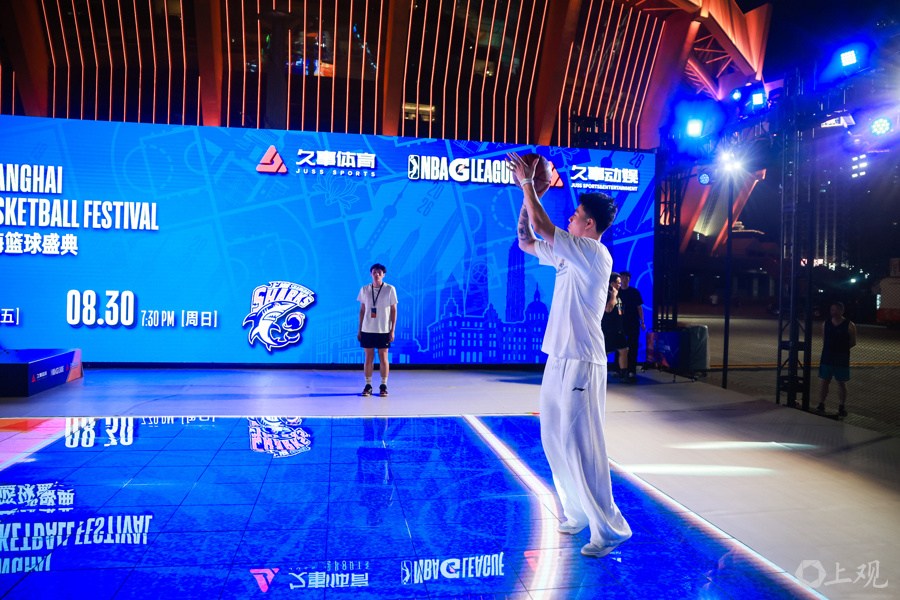 【动力图】“NBA星光球场”点亮，徐家汇体育公园将迎重磅赛事_腾讯新闻