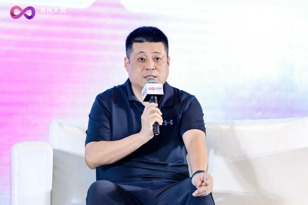 剧组从 200 人砍到 20 人：AI 视频消灭“抽卡”之后，最贵的岗位浮出水面 · 原文图片 1