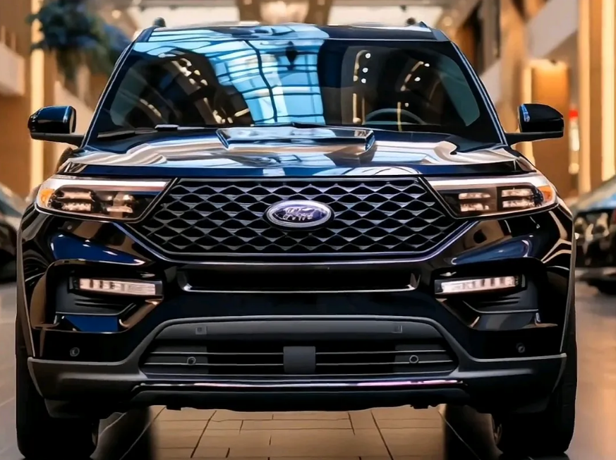 全新"福特探险者"惊艳亮相!外观硬派,配林肯同款内饰
