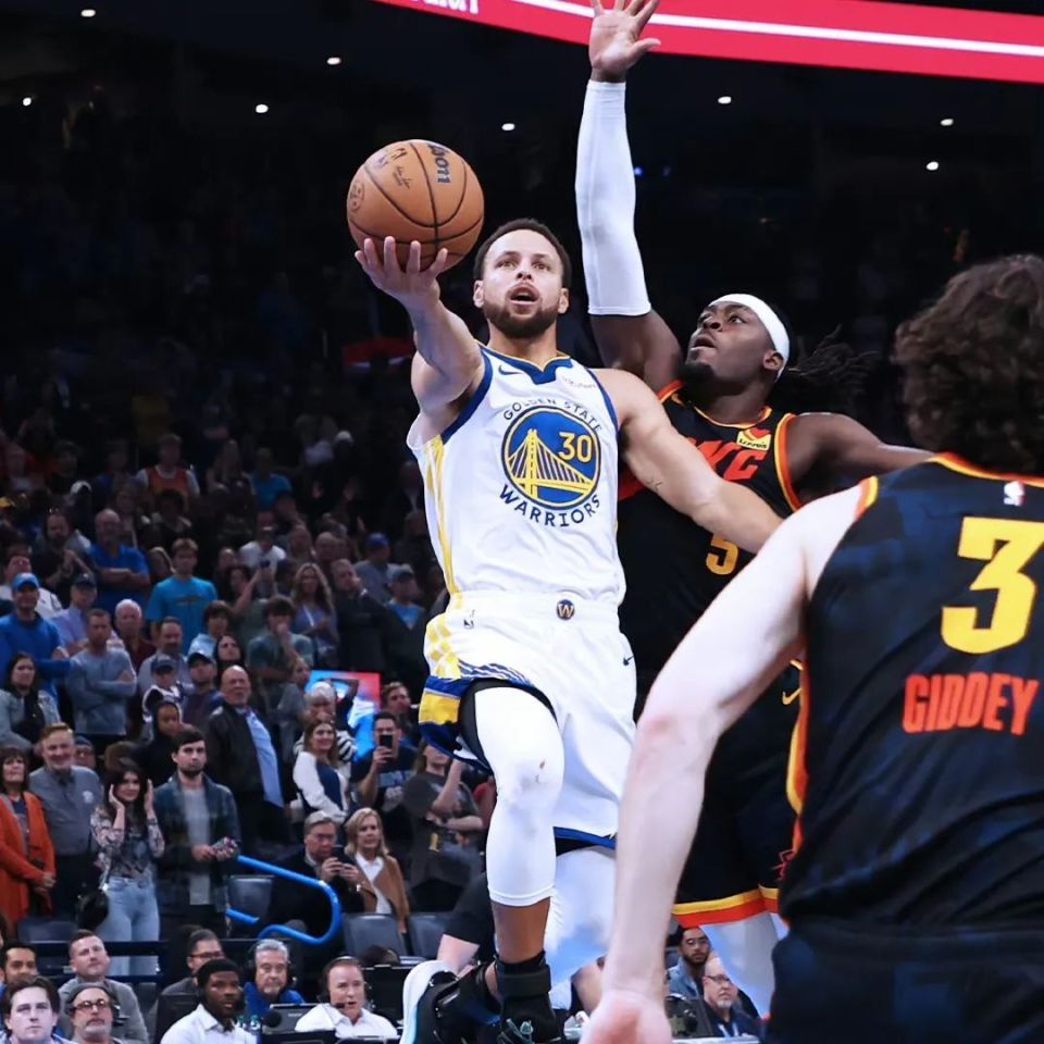 再绝杀!史蒂芬库里 随心所欲_腾讯新闻