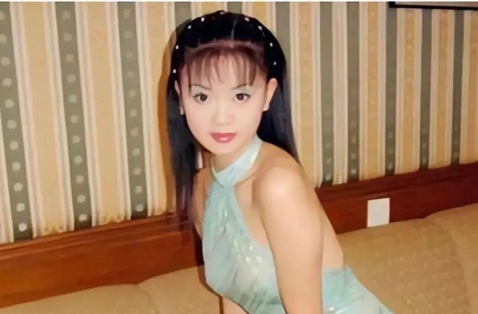 在梁海玲之上,还有个叫司灵的头牌.