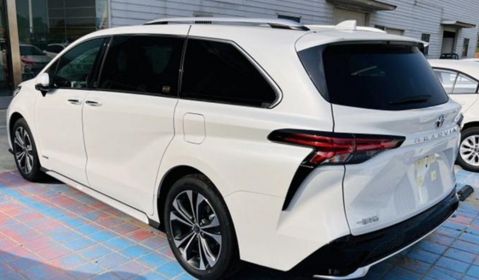 丰田格瑞维亚价格大跳水终端不到27万比gl8实惠