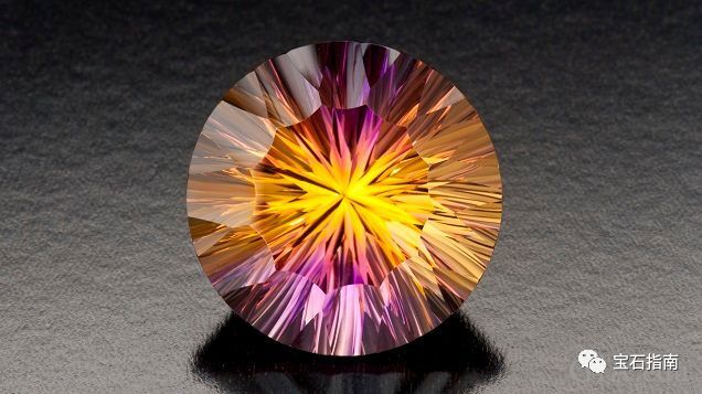 鉴赏|永久性的艺术与时尚潮流趋势——"撞色系宝石"