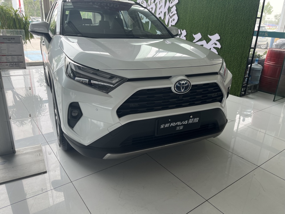 丰田荣放持续火爆,单周销量4590辆,家用真的太香了