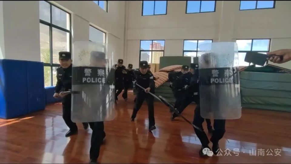 山南市公安局圆满完成全市公安机关领导干部政治轮训暨最小作战单元