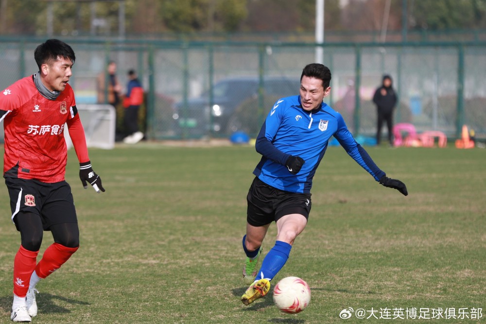 大连英博热身赛20苏州东吴阎相闯传射建功