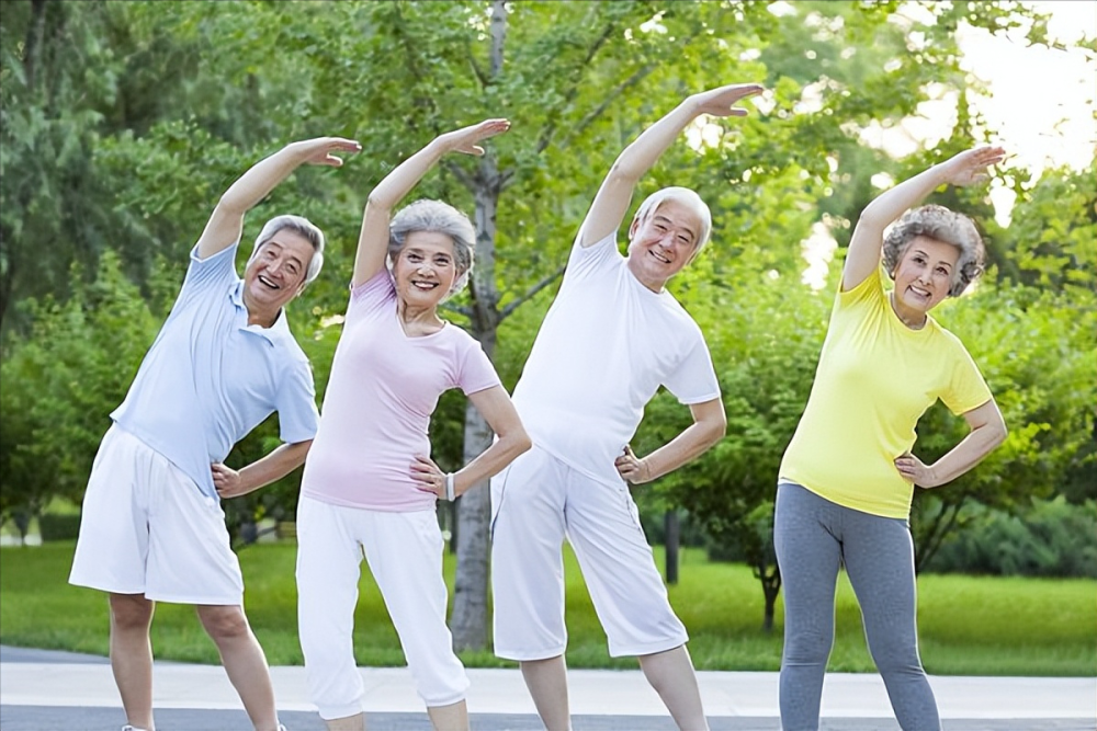 李锦飞的故事,不仅是她个人健康变化的见证,也是对我们每个人的提醒