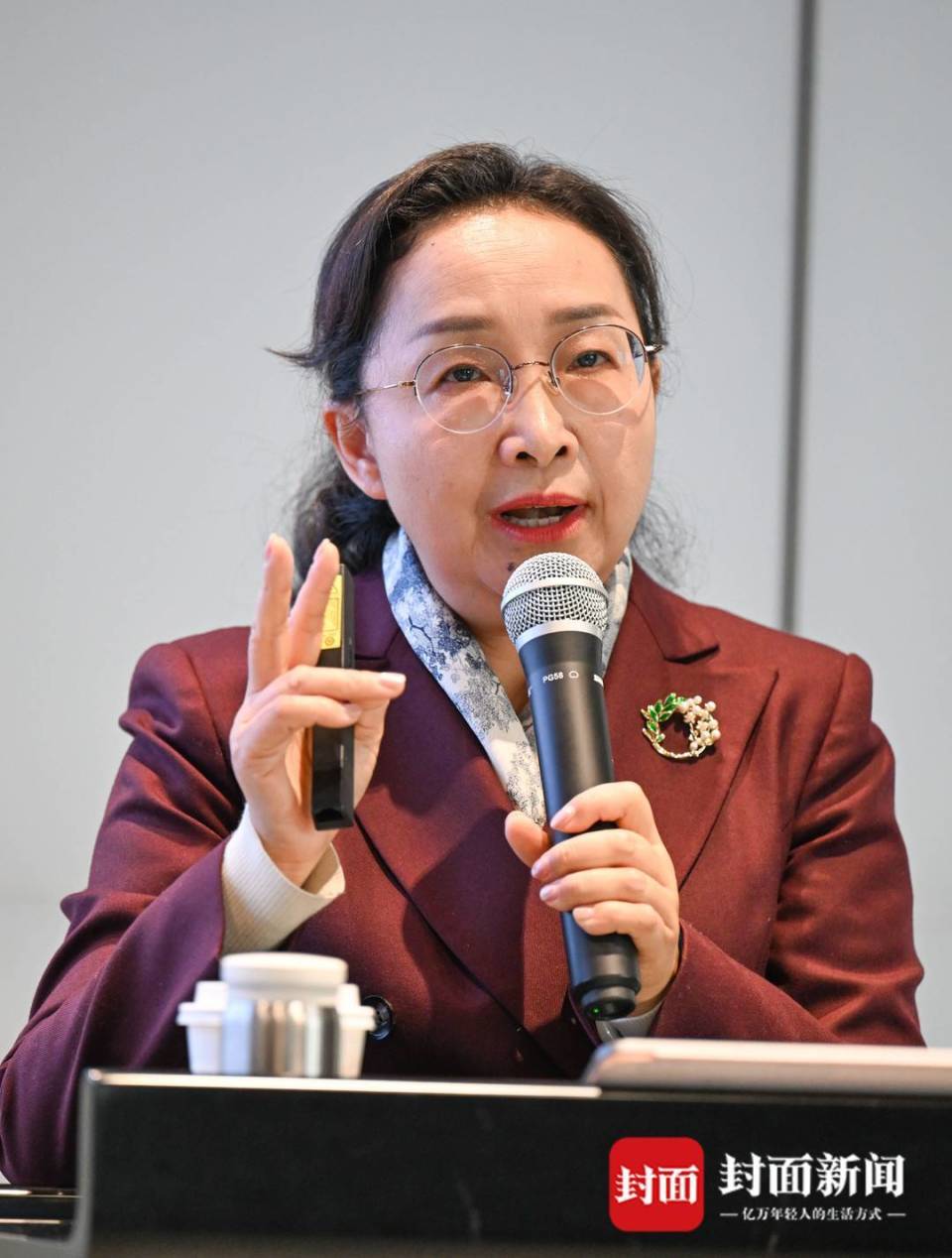 一个真实的李白：焦虑、颓废、孤独却不朽｜名人大讲堂_腾讯新闻