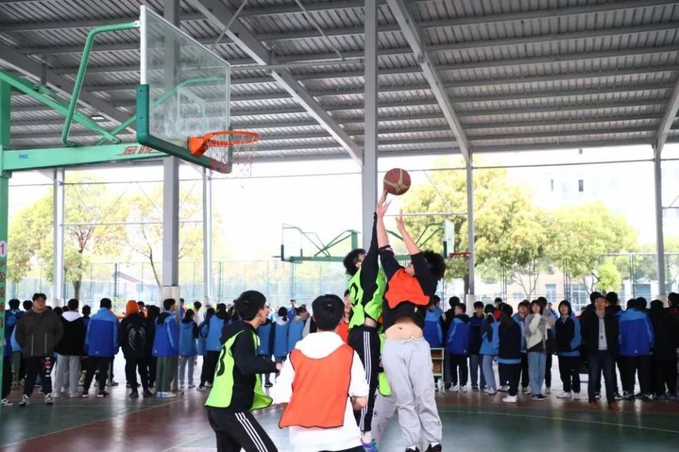 华东师范大学篮球队图片