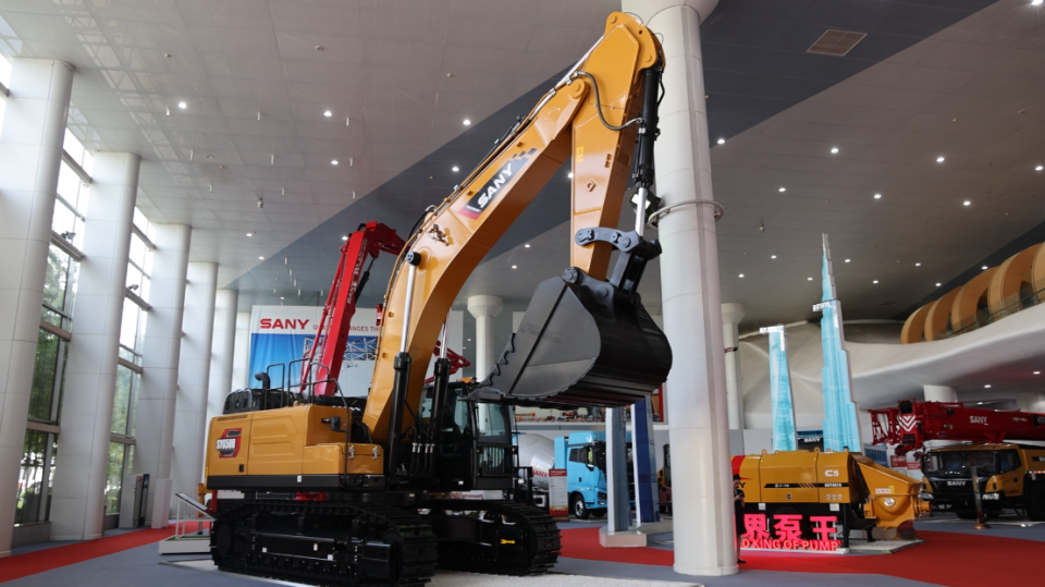 7天,一块钢板变一台泵车!