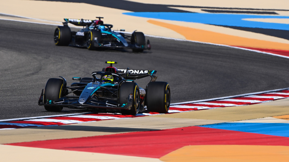 f1巴林站梅奔霸榜包揽前2红牛隐藏实力维斯塔潘仅排第6