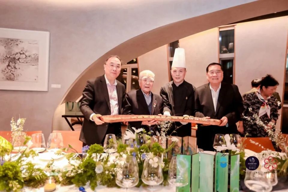 在鲁采,感受一场新派鲁菜与东方美学的完美糅合 | to探店