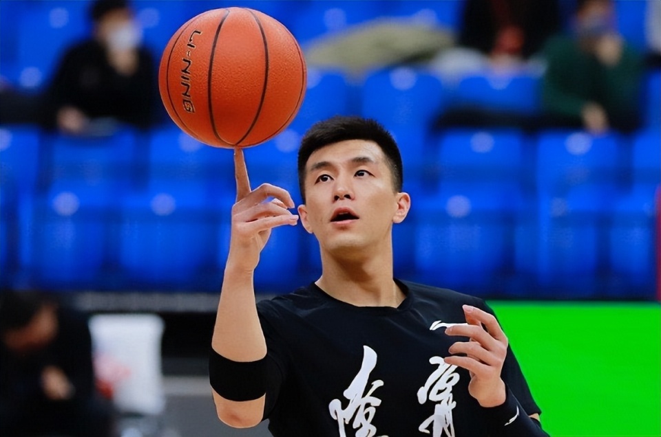 何时回归?郭艾伦:我还没打够呢 我还这么年轻肯定会回来的