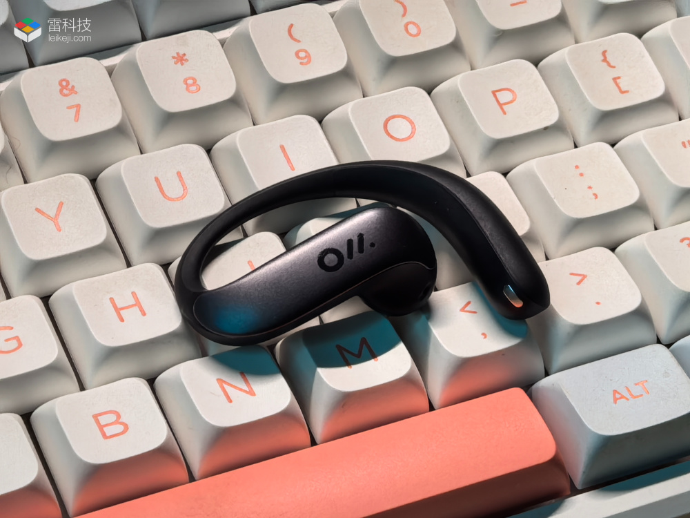 【新同品】Ola Friend 豆包智能体耳机 字节跳动豆包首个真AI大模型智能体Ola Friend耳机到底怎么样？AI