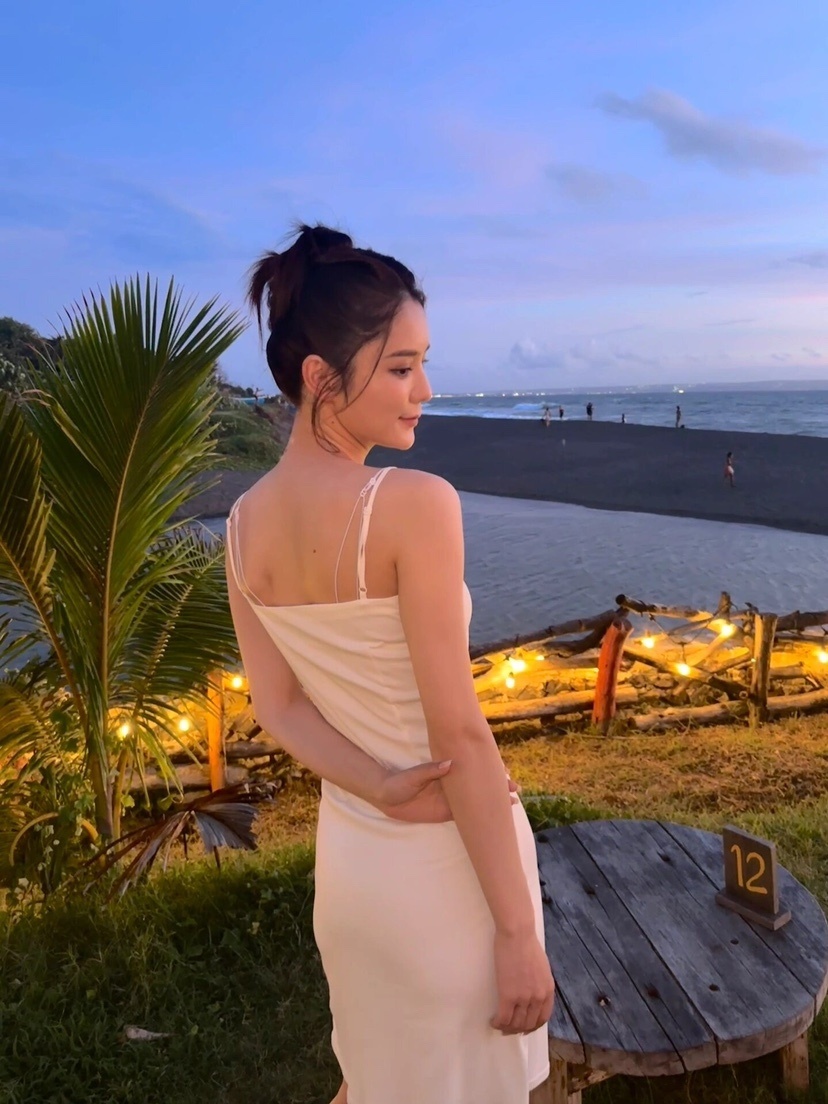 张馨月晒一家三口出游照想和老公林峯二人世界却又舍不得女儿