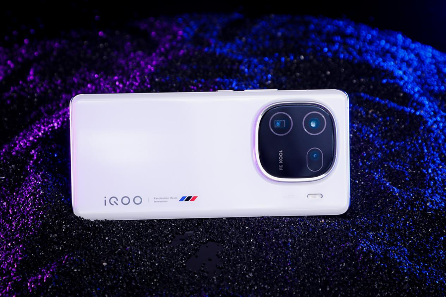 iqoo12pro正式上市第三代骁龙8助阵实力超凡不容错过