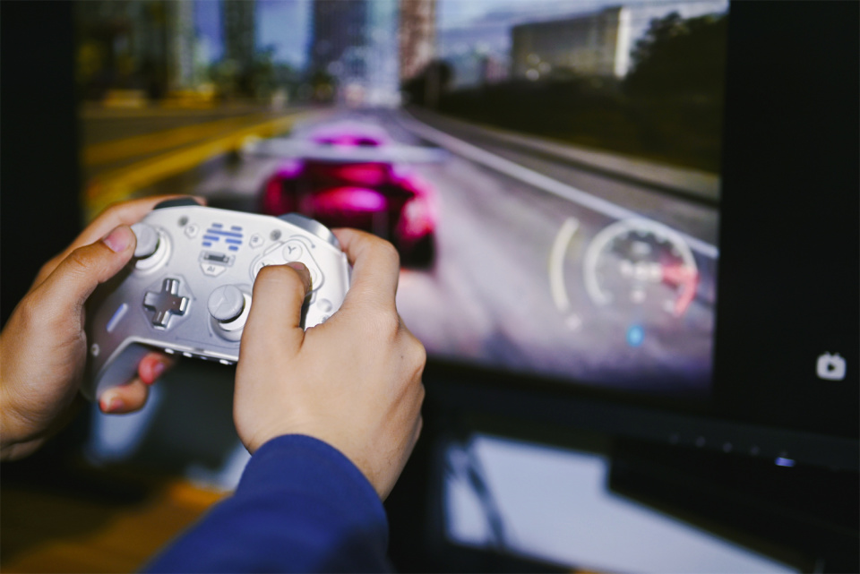 更快更灵敏的光轴机械，北通宙斯2光轴精英手柄