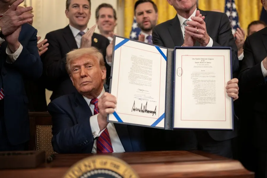 Trump重大节点与TRUMP代币走势关联性分析_腾讯新闻