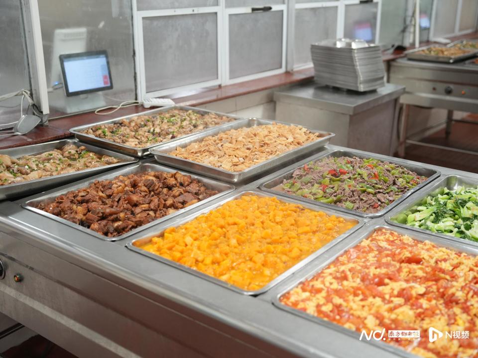 广东考生中午吃什么?荤素 炖汤,又靓又营养