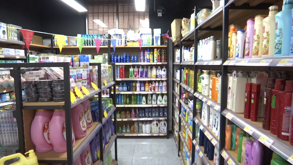 钟山区:培育乡镇商贸中心 推动流通业提档升级