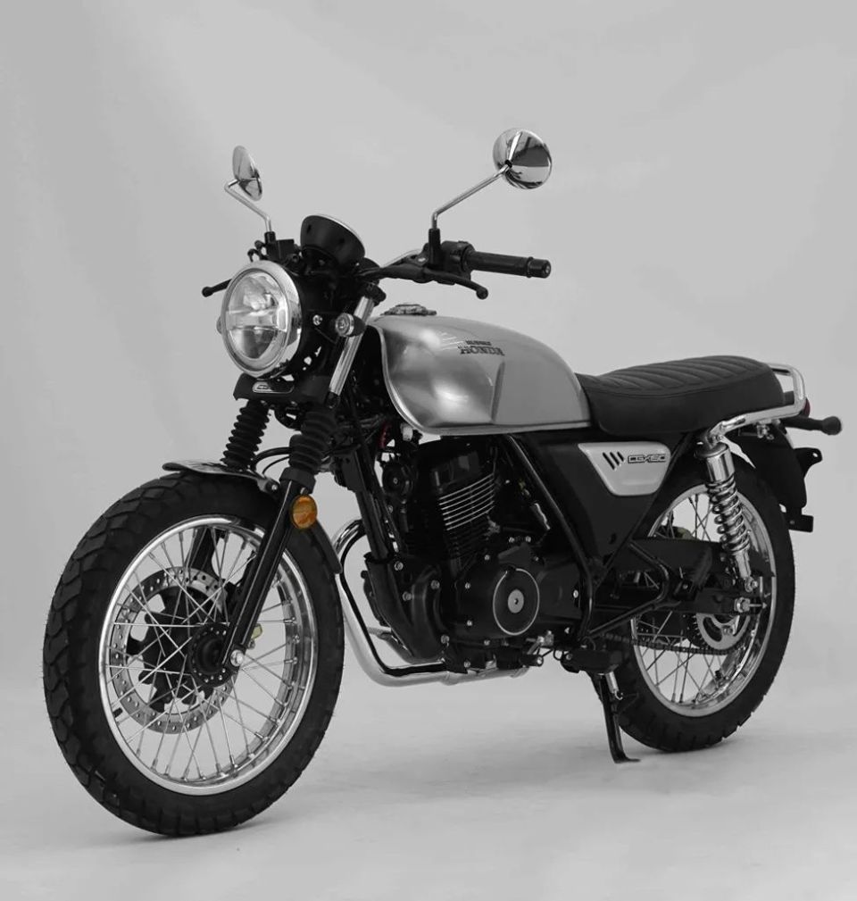 这个车定名叫cgx,本田命名有点搞不懂,按理应该叫cbx,这款cgx150整备