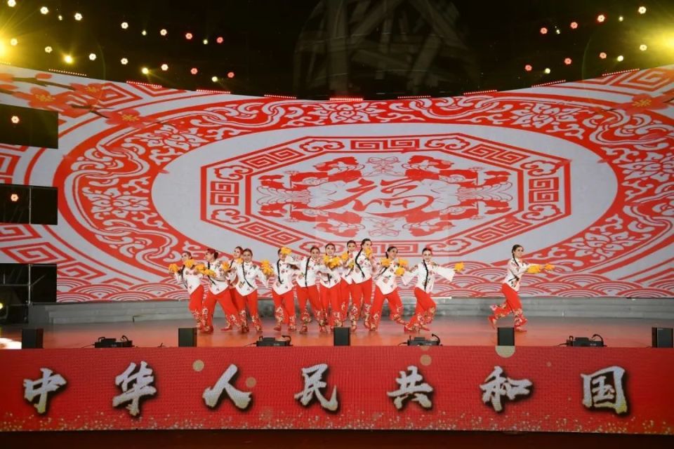 【喜讯】松原市广场舞队伍在吉林省群众广场舞大赛中_