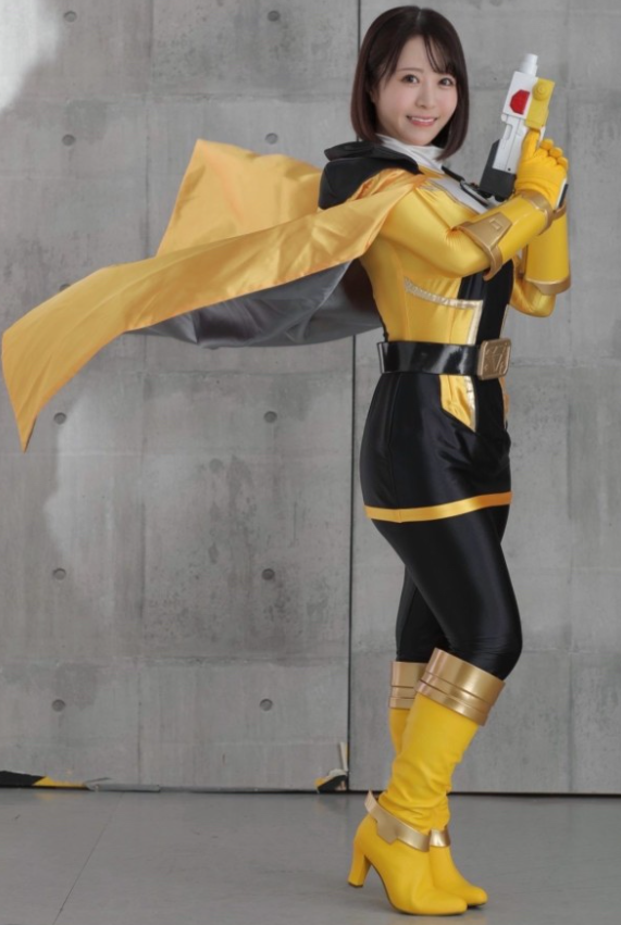 特别版超级战队新作引热议 刑事粉vs鲁邦黄 粉丝:这腿比我头都粗_腾讯