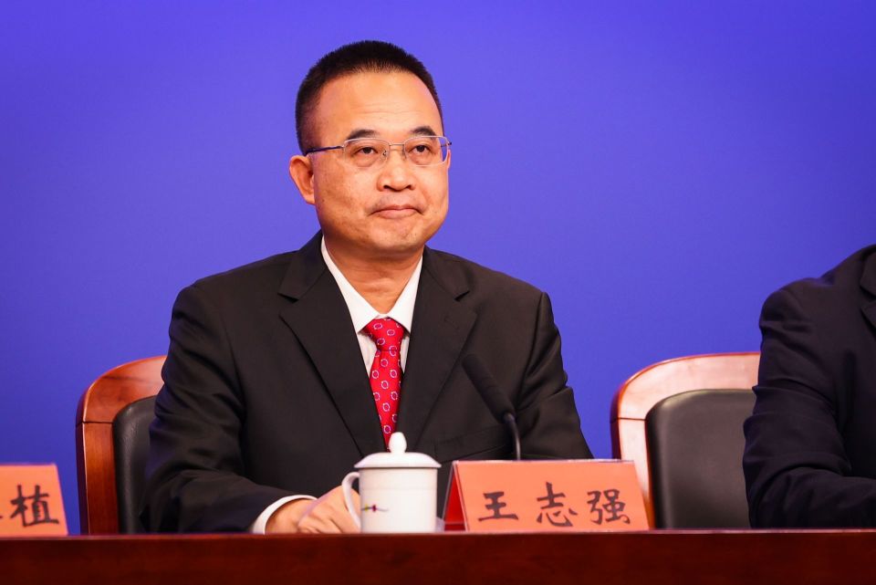 王志强:高规格高水平高品质办赛,中国羽毛球大师赛成为深圳体育闪亮