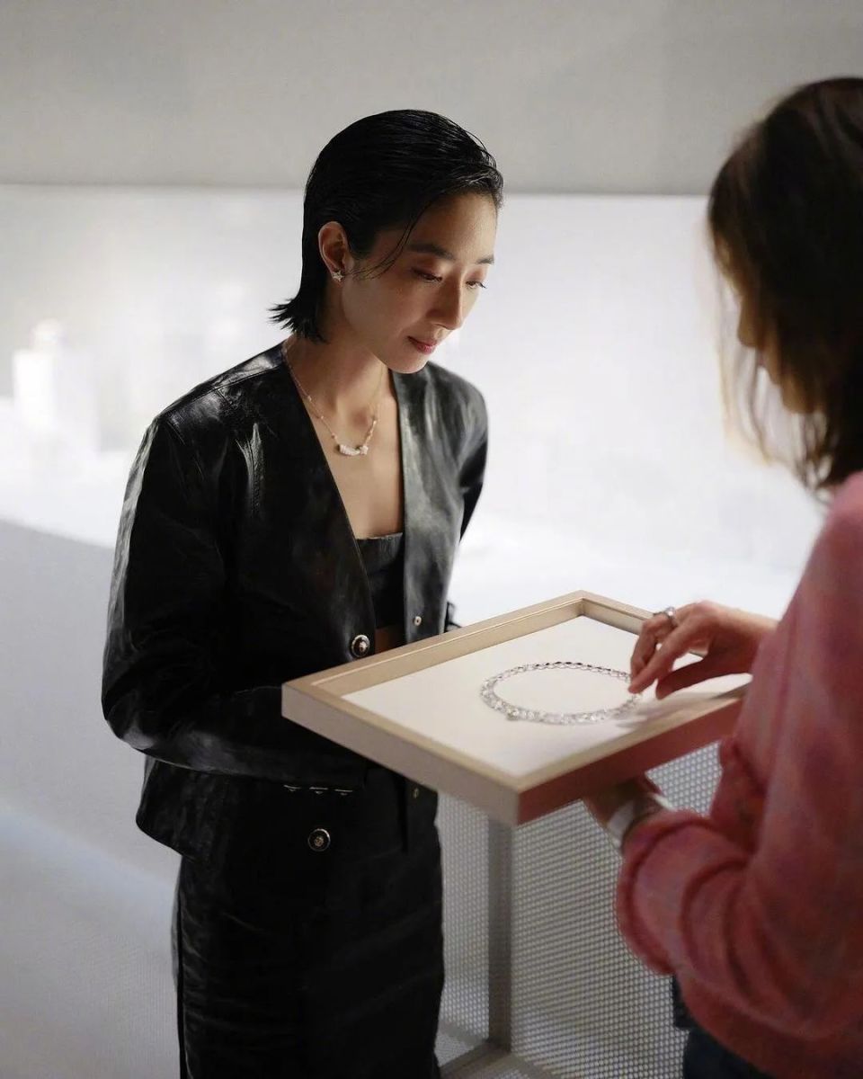 台湾文艺片女神:桂纶镁,香奈儿写真!