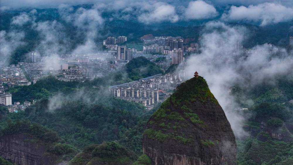 图说|俯瞰通道县城宛如人间仙境