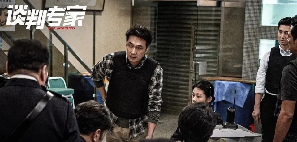 生活,而更愿意相信他是由于信仰支撑,才会坚持帮助更多受苦受难的人