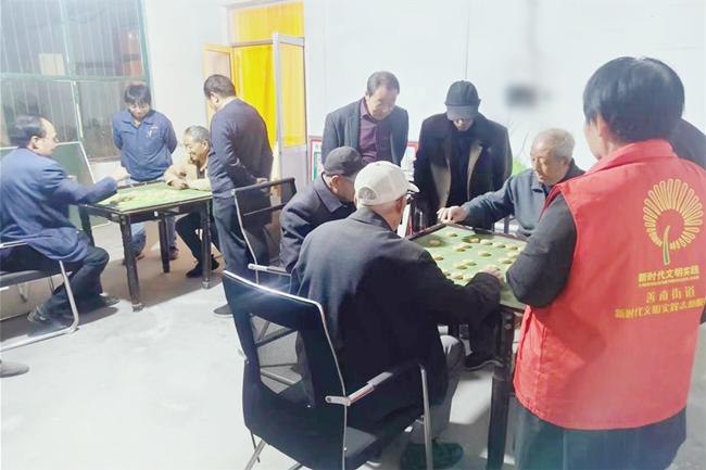 滕州市善南街道王开三居开展黄河大集村象棋比赛助力乡风文明有好戏