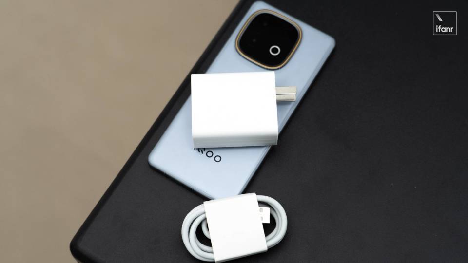 8000mAh！iQOO Z10 Tur