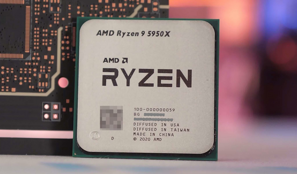 新旧旗舰对决！Ryzen 9 5950X VS Ryzen 9 7950X，性能差距几何？_腾讯新闻