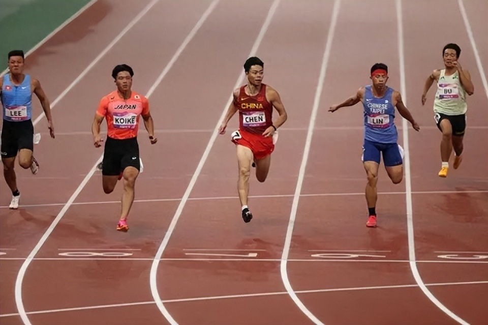 男子100米决赛谢震业9秒97夺冠 泰国06年小将10秒02摘银_腾讯新闻