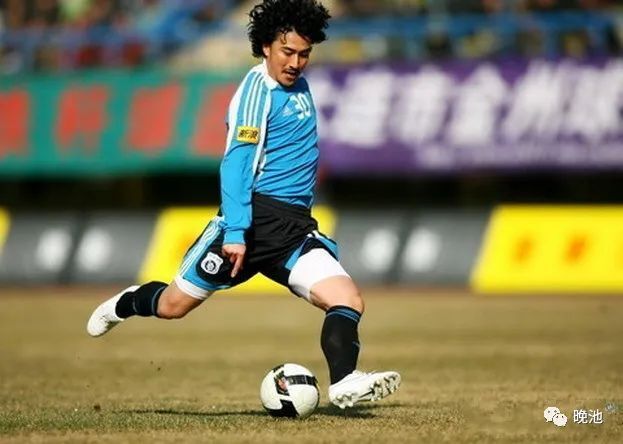大连足球史上今天2009年安贞焕中超首秀赵明剑一锤定音实德10建业3月