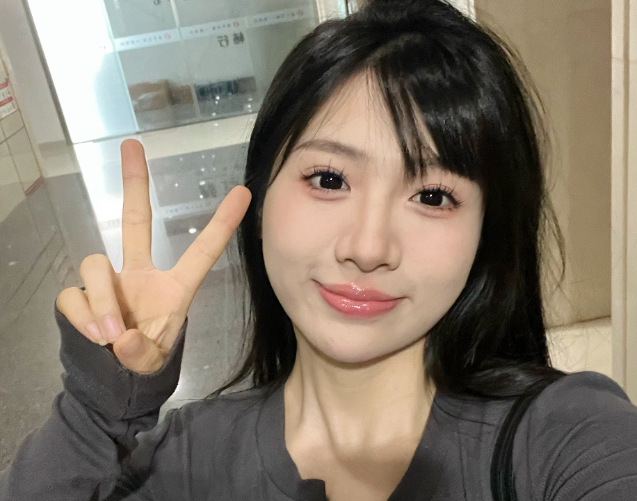 虎牙猪悠户外挑战吃芥末刷牙,直接吃到干呕?嘴巴都肿了!_腾讯新闻