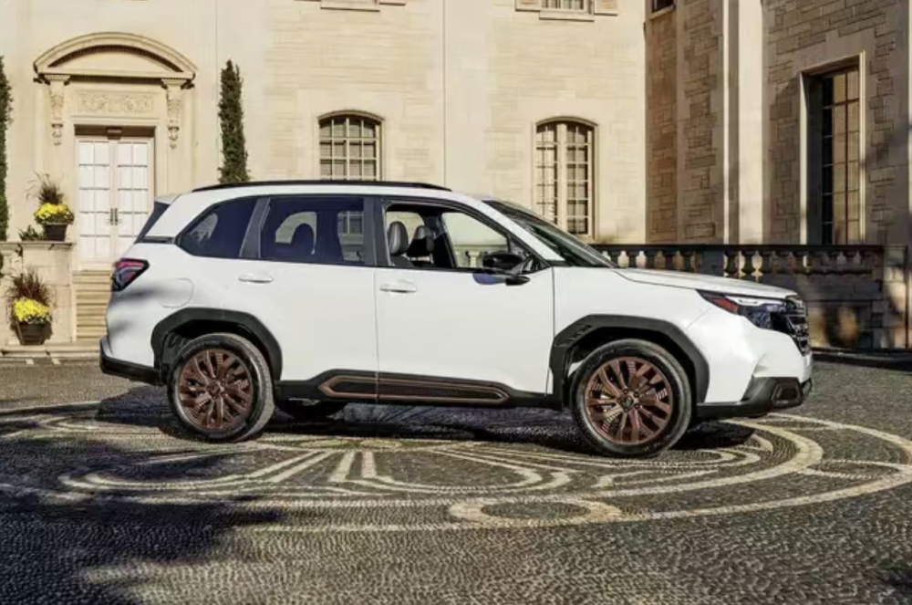 前脸大变样保留大竖屏第六代斯巴鲁森林人官图曝光