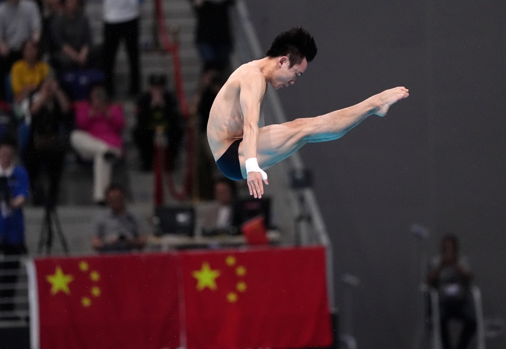 跳水——世界杯总决赛:杨昊获男子10米台冠军
