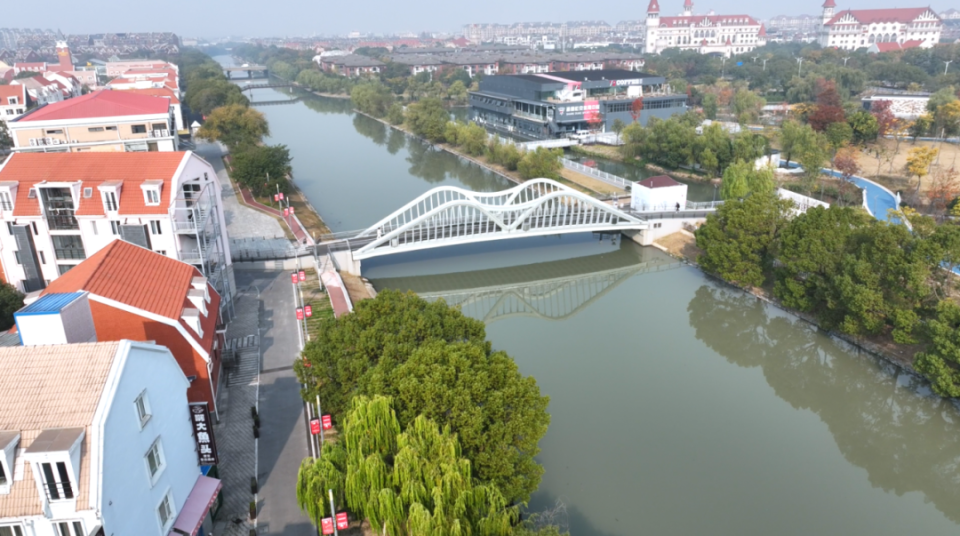 宝山区美兰湖入选2024年全国四季村晚示范展示点