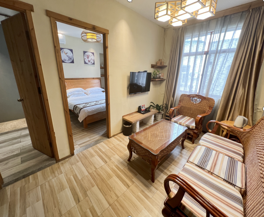 地址:罗湖区东湖街道望桐路塘坑仔村135号7202贵宾舍民宿(梧桐山