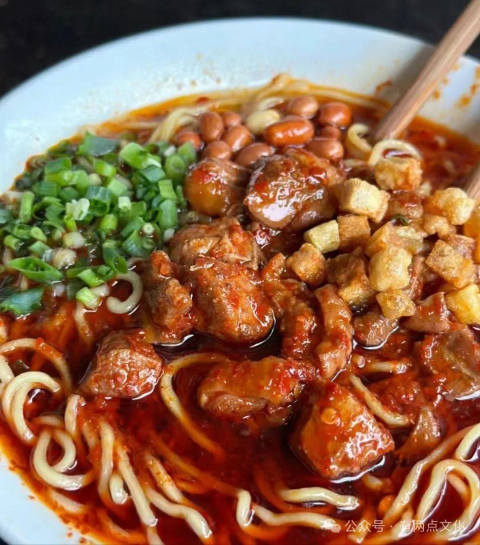 powder1福泉辣鸡粉吃在福泉福泉平越驿站始于明洪武年间,是贵州著名的