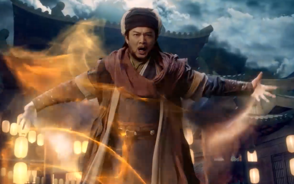 黄日华,陈浩民和樊少皇悉数到场,分别秀了一把凌波微步,降龙十八掌和