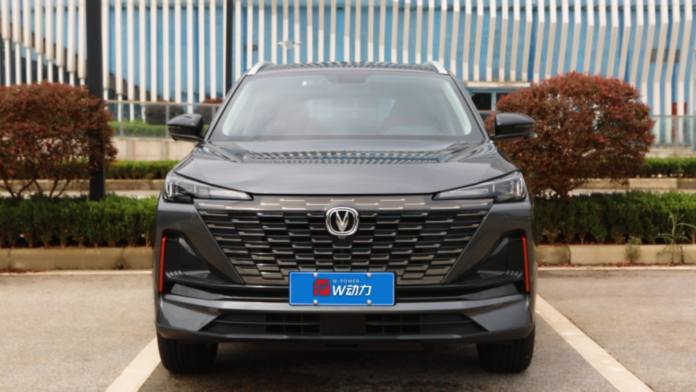 w视频丨长安第二代cs55plus用实力帮你解决选车困难症