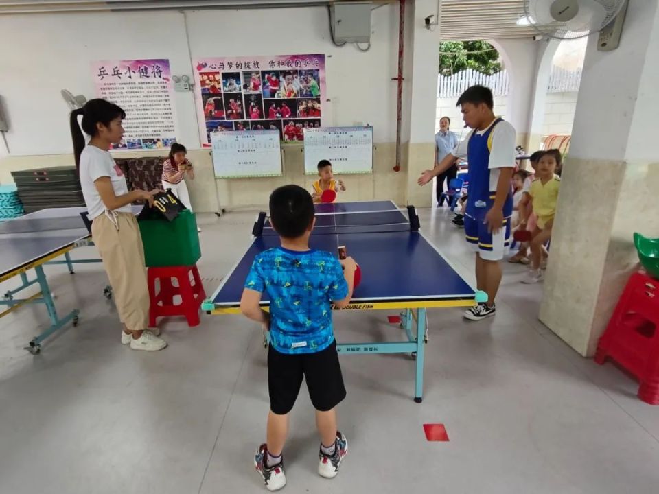 宁明县幼儿园开展幼儿乒乓球比赛